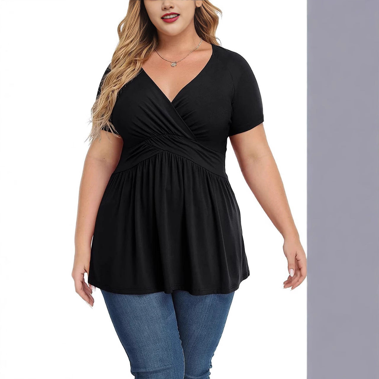 👚 T-shirt col V grande taille femme – Léger & stylé | XL-Charmes