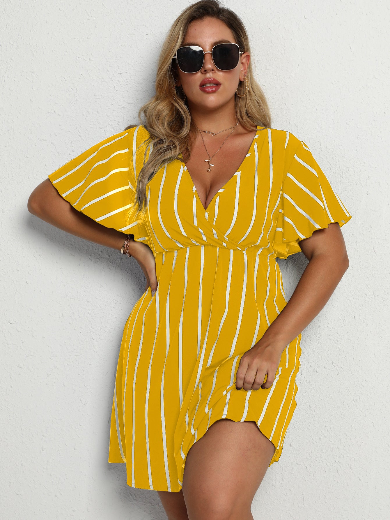 👗 Robe rayée grande taille femme – Ample avec col en V | XL-Charmes