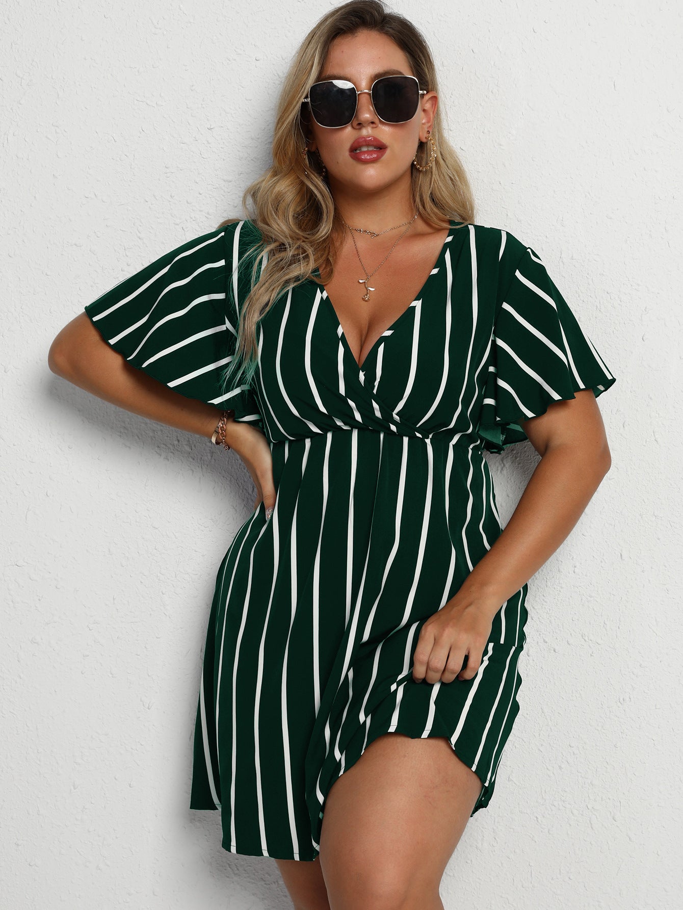 👗 Robe rayée grande taille femme – Ample avec col en V | XL-Charmes